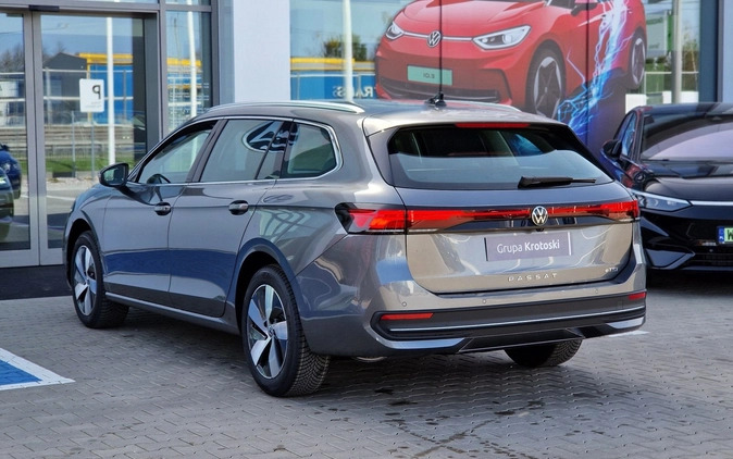 Volkswagen Passat cena 193900 przebieg: 1, rok produkcji 2024 z Warszawa małe 191